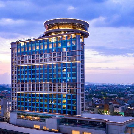 Doubletree By Hilton Surabaya Hotel Exterior photo